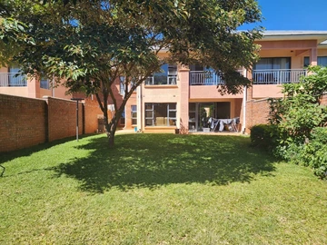 4 Bedroom Flat & Apartment