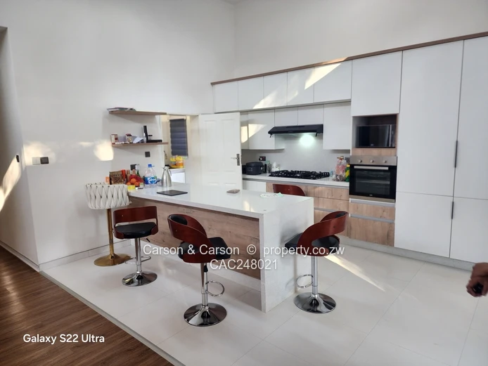 Modern 4-Bed Mount Pleasant Townhouse Complex with Pool