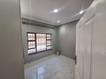 3 Bedroom Garden Flat