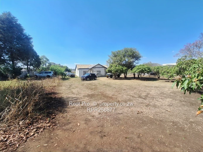 Greendale Avenue - Redevelopment Opportunity!