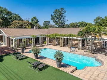 Prestigious Borrowdale Home And Lifestyle