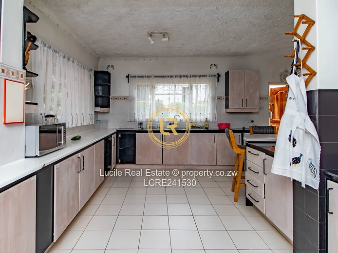 Elegant 5-Bedroom Home For Rent in Prime Mandara