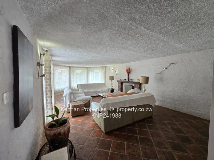 BEAUTIFUL FAMILY HOME ON 4021 square metres	