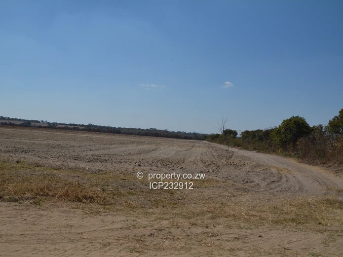 10 Hectares of Agricultural Land in Goromonzi, Zimbabwe with a Parent Deed terms available 