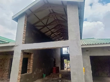 3 Bedroom Flat & Apartment