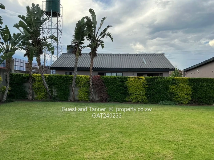 CHITUNGWIZA RIVERSIDE LOW DENSITY - Spacious Double Storey Home with 4 Solar Powered Modern Cottages