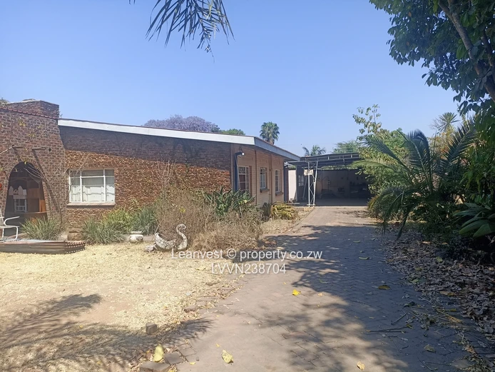 Avondale West House To Let 