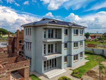 3 Bedroom Flat & Apartment