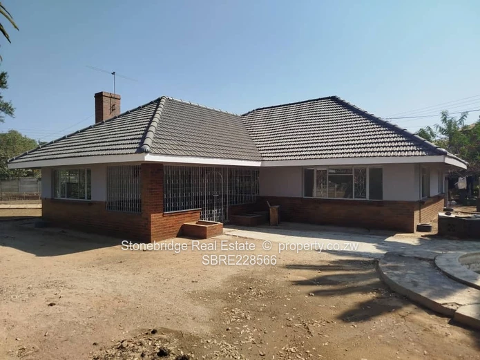 Prime Commercial Property for Rent in Famona, Bulawayo