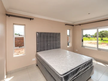 3 Bedroom Flat & Apartment