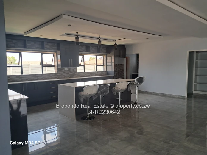 5 bed house for sale in Mt Pleasant Heights recently built. 