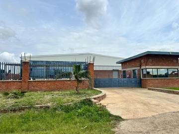Commercial & Industrial Land