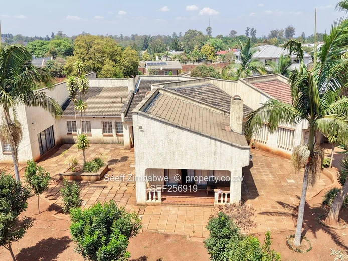 Spacious 5-Bed Philadelphia Home along William Powlett Drive (Sole Mandate)