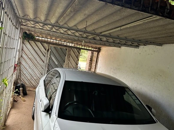 2 Bedroom Flat & Apartment