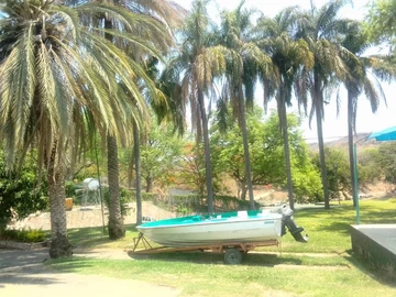 Kariba commercial property USD250k