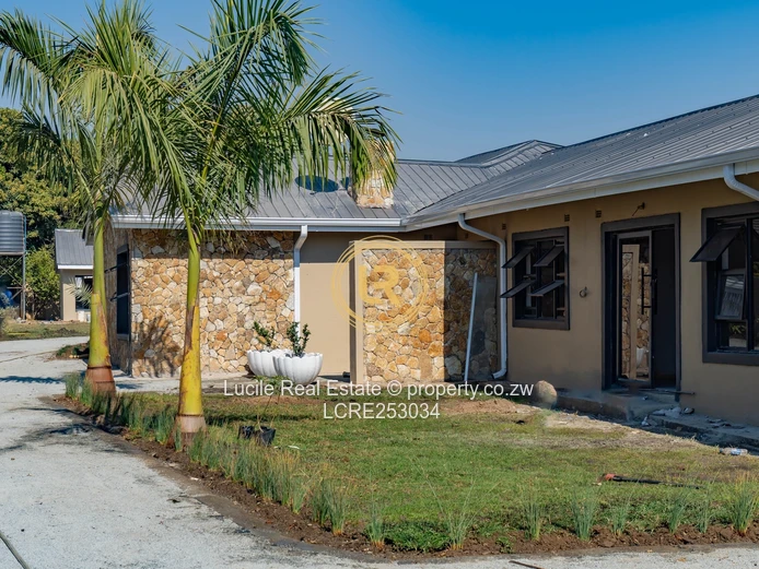 Contemporary Executive Residence in Westgate Goodhope