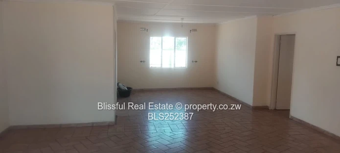 3-bedroom house for rent in Westgate area D