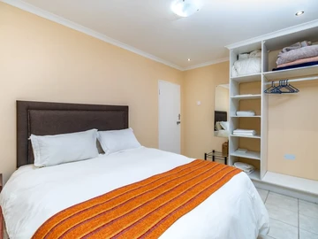 2 Bedroom Cottage