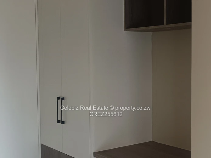 Old Marlborough duplex flat to let 