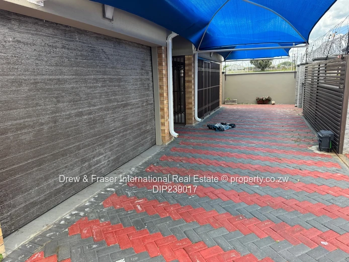 Modern 4-Bed, 3-Bath Home in Mabvazuva, Ruwa - Borehole & Double Garage