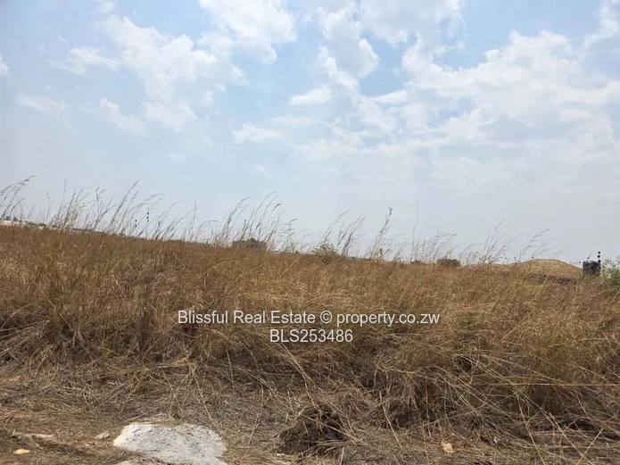 2000sqm stand for sale in pomona Estate Harare