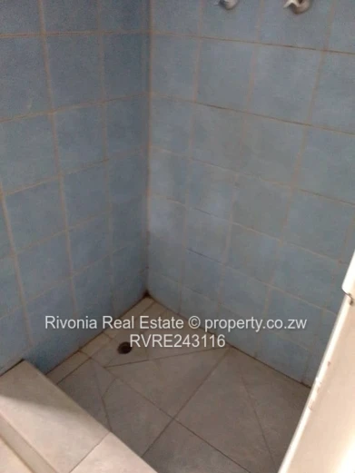 Charming 2-Bed Brick Cottage in Westgate - Borehole