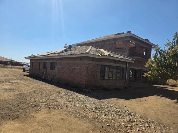 6 Bedroom House