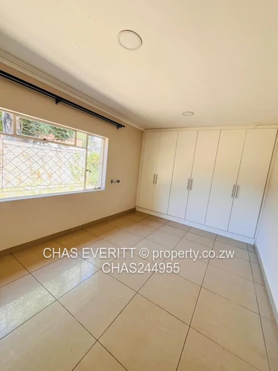 6 Bedroom House To Rent in Greendale