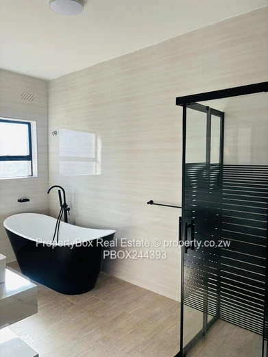 Cluster Unit for rent in Waterfalls available 1 August