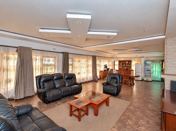 7 Bedroom House
