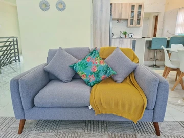 3 Bedroom Flat & Apartment