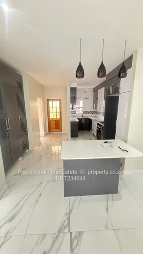 Lovely modern home!!!