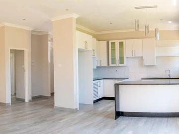 13 Unit Townhouse Complex