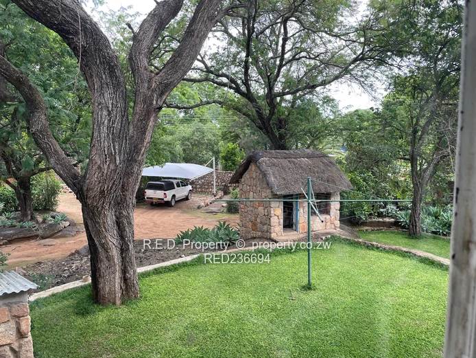 Character-filled Split-level Living In Burnside!