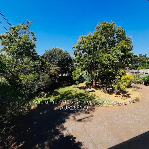 IMMEDIATE availability of a FULLY FURNISHED apartment located in Avondale $1300 P/M