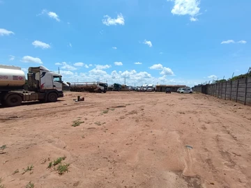 Commercial & Industrial Land