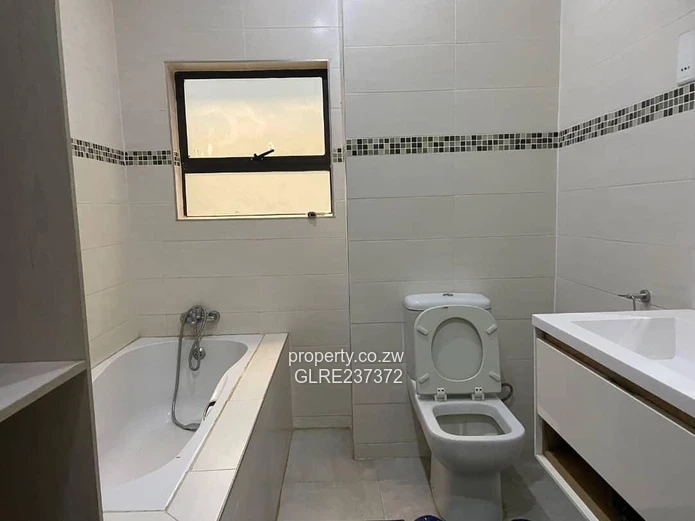 Greencroft Duplex Flat to Rent