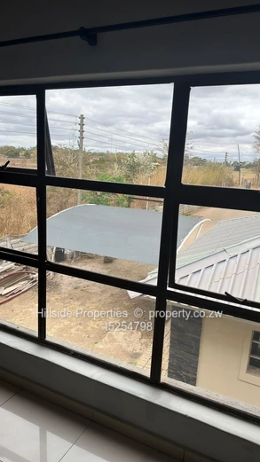 3bedroom apartment Groom bridge  (Sole Mandate)