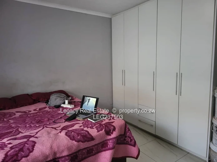 Elegant 4-bedroom home with solar backup – Cold Comfort Parkview