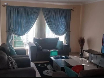 2 Bedroom Flat & Apartment