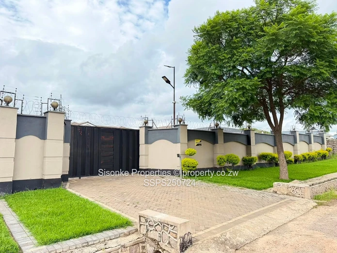  Experience Luxury Living in Waterfalls-5 bed house for sale