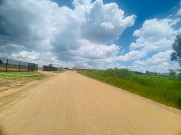 Commercial & Industrial Land