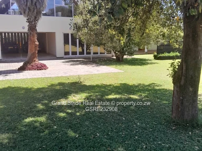 Luxury home for sale in Alexandra park 