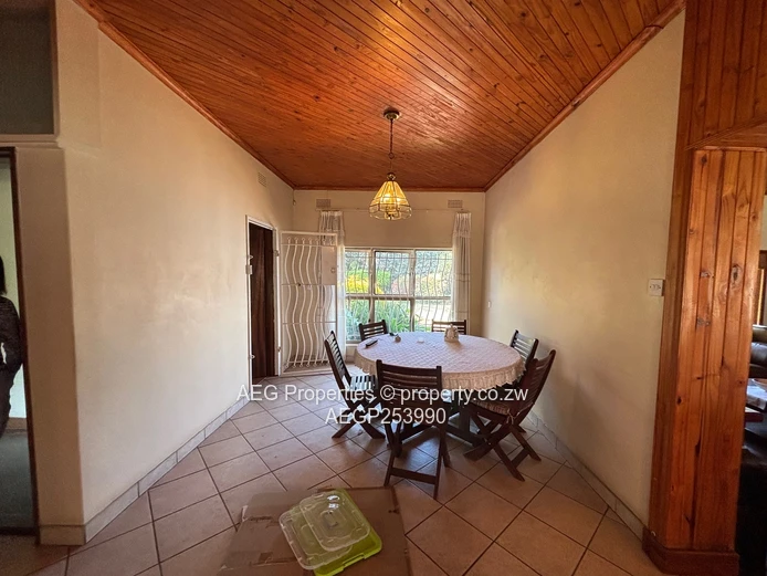 5 Bed House To Rent EmeraldHill