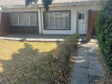 2 Bedroom Garden Flat