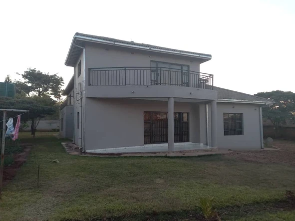 6 Bedroom House