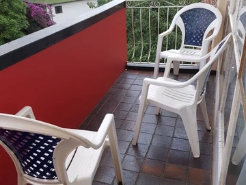 2 Bedroom Flat & Apartment