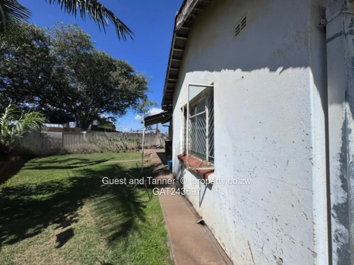 Renovator's Dream with Harare Drive Frontage, Sunridge, Harare