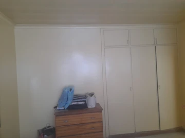 2 Bedroom Flat & Apartment