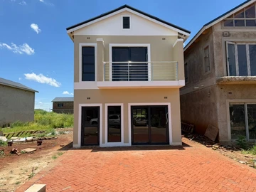 3 Bedroom Flat & Apartment